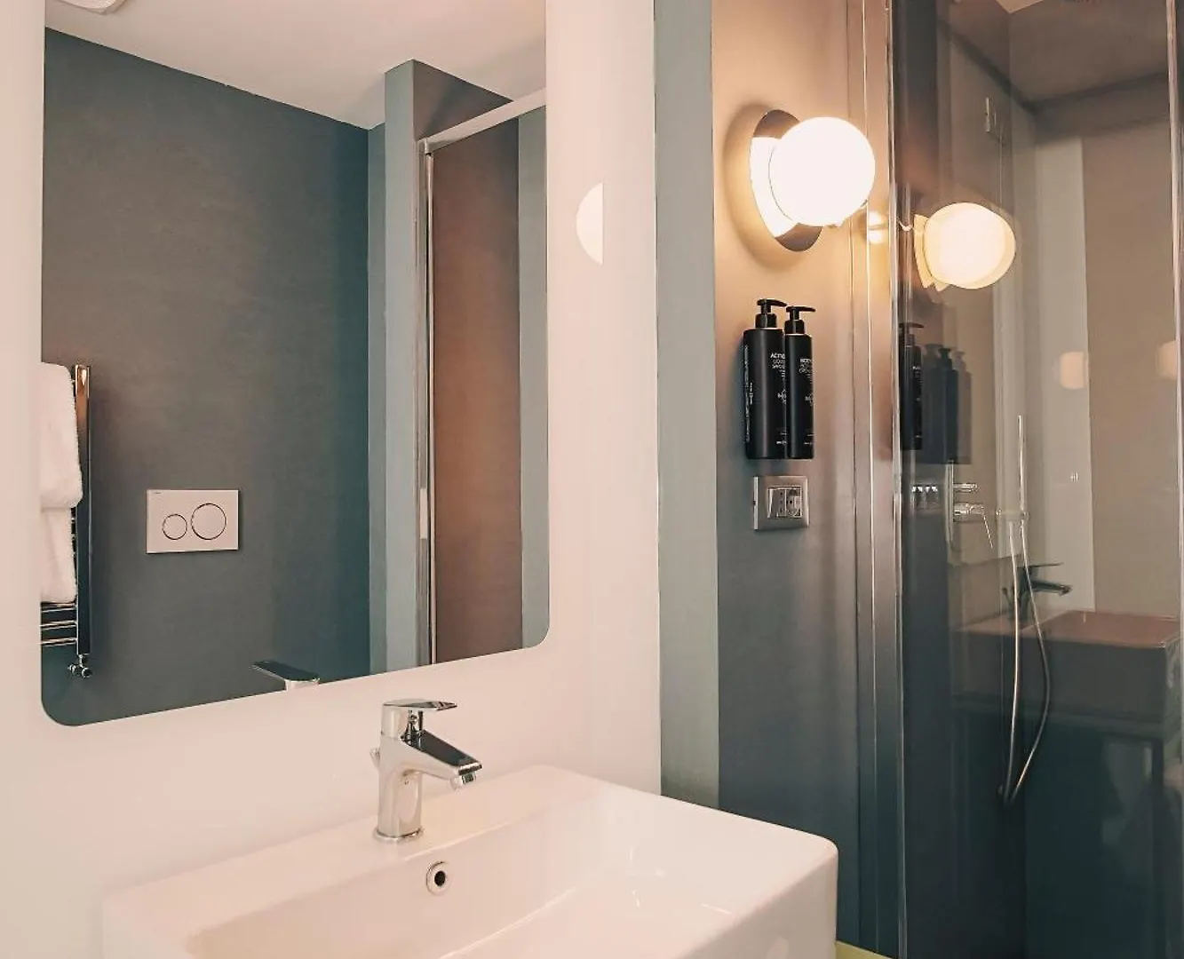 Moderno Hotel Roma  Rome