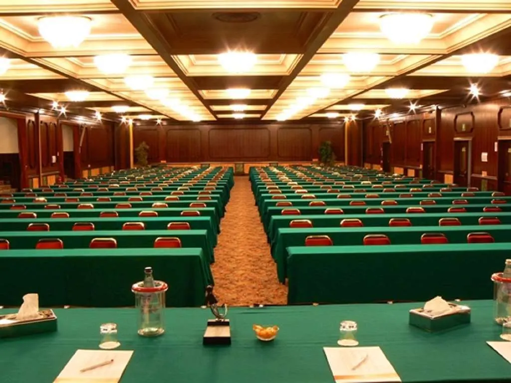 Moderno Hotel Roma  Rome
