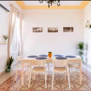 Merlo House - Inside The Historical Center Holiday home Palermo